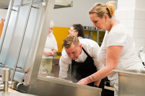 GASTROSHOW od STROJE NAOSTRO