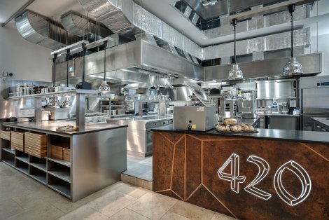 Restaurant 420 - 3840px-0001 Large.jpeg